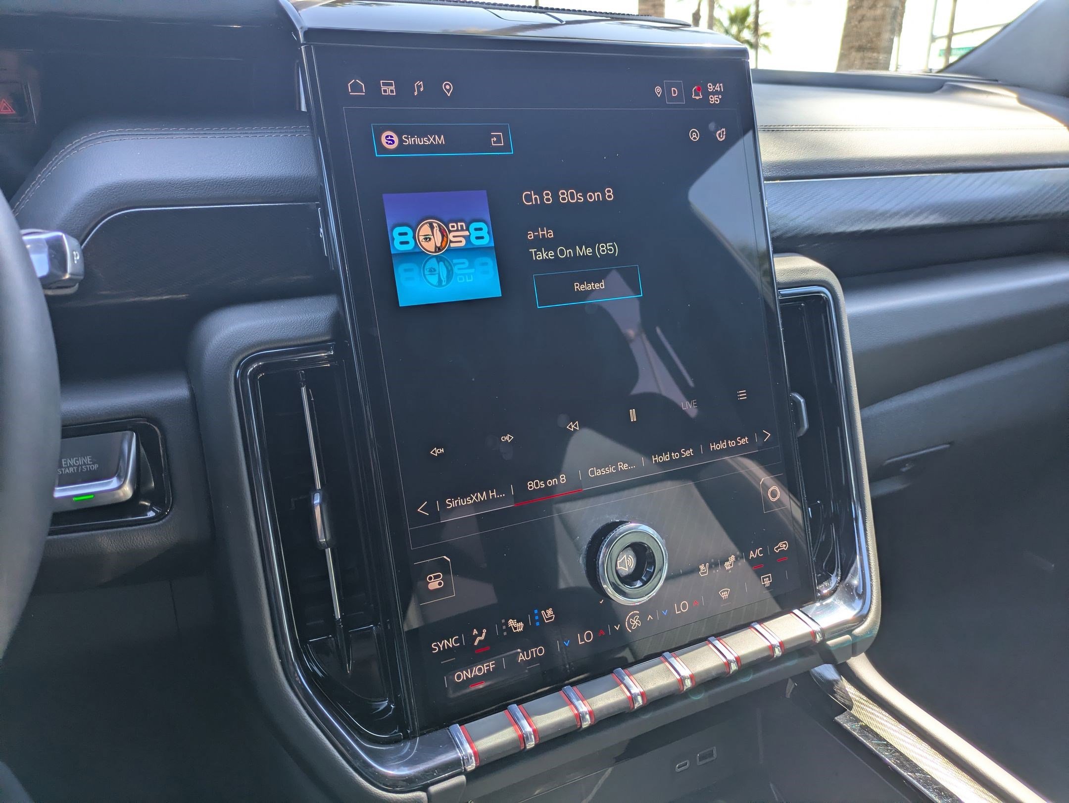Certified 2025 GMC Yukon XL AT4 w/ AT4 Premium Plus Package AWD/4WD image 20
