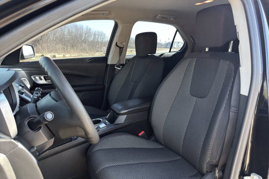 Used 2017 Chevrolet Equinox LS image 12