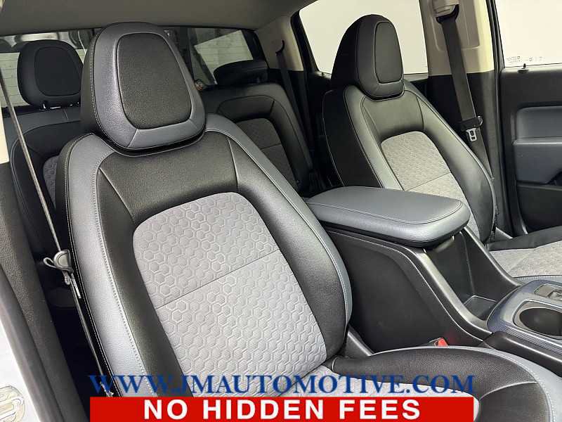 Used 2017 Chevrolet Colorado Z71 AWD/4WD image 19