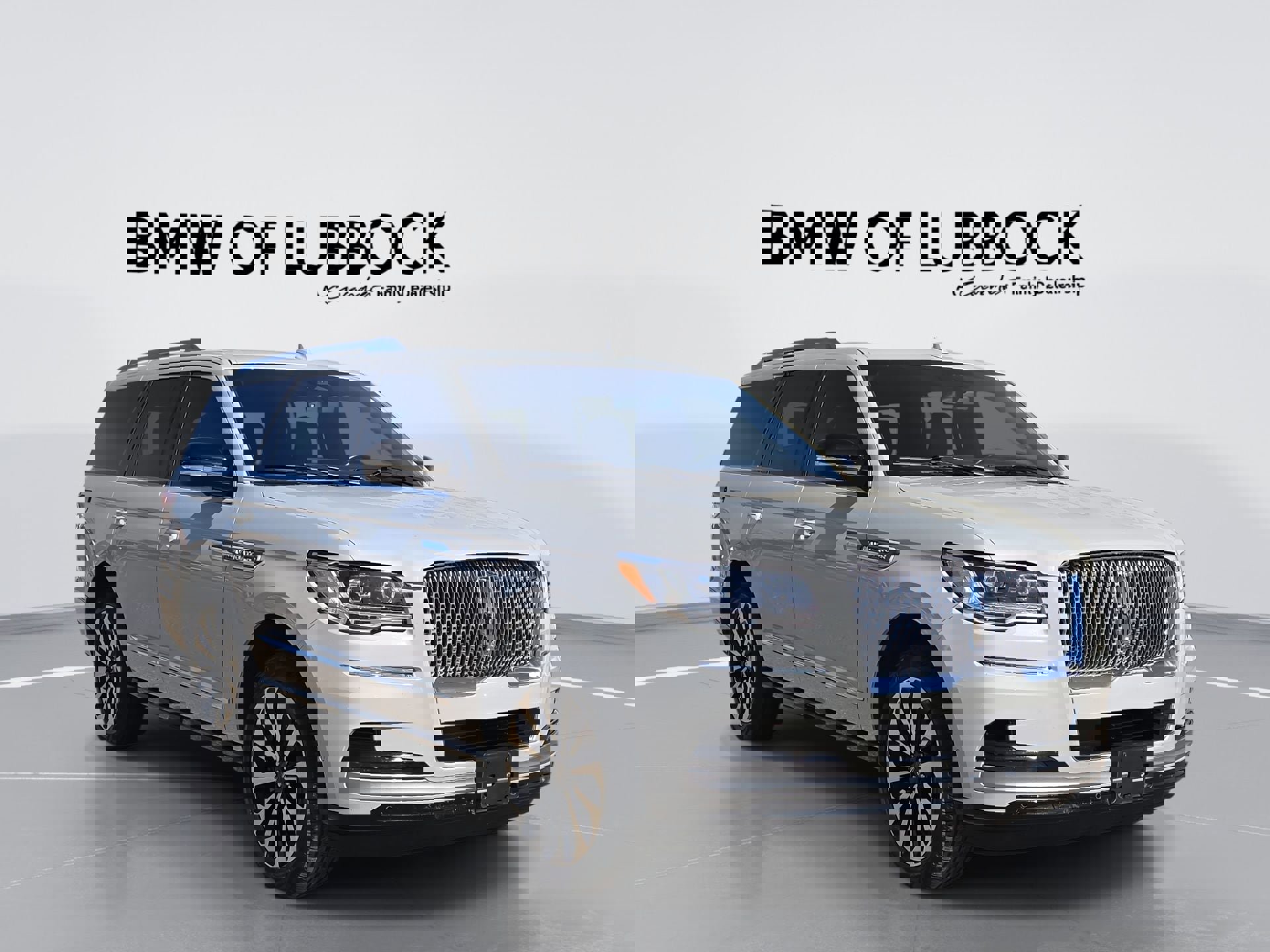 Used 2022 Lincoln Navigator Reserve image 1