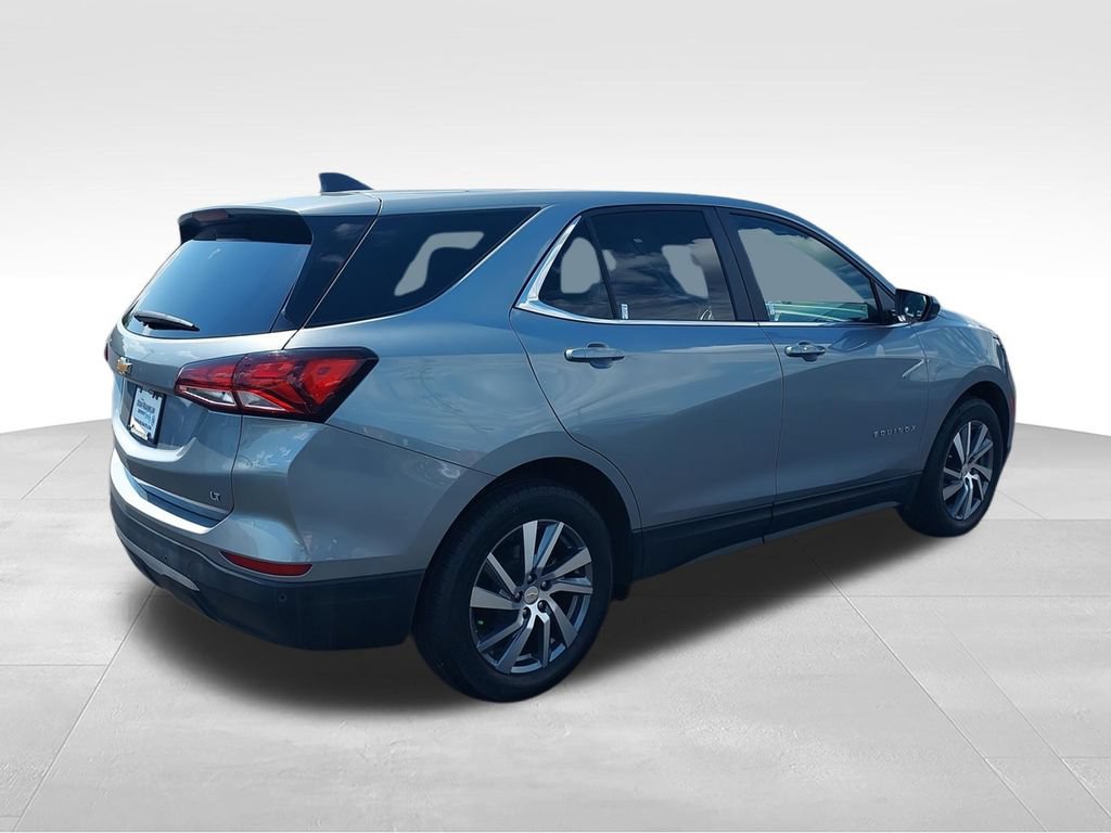 Used 2024 Chevrolet Equinox LT FWD image 8