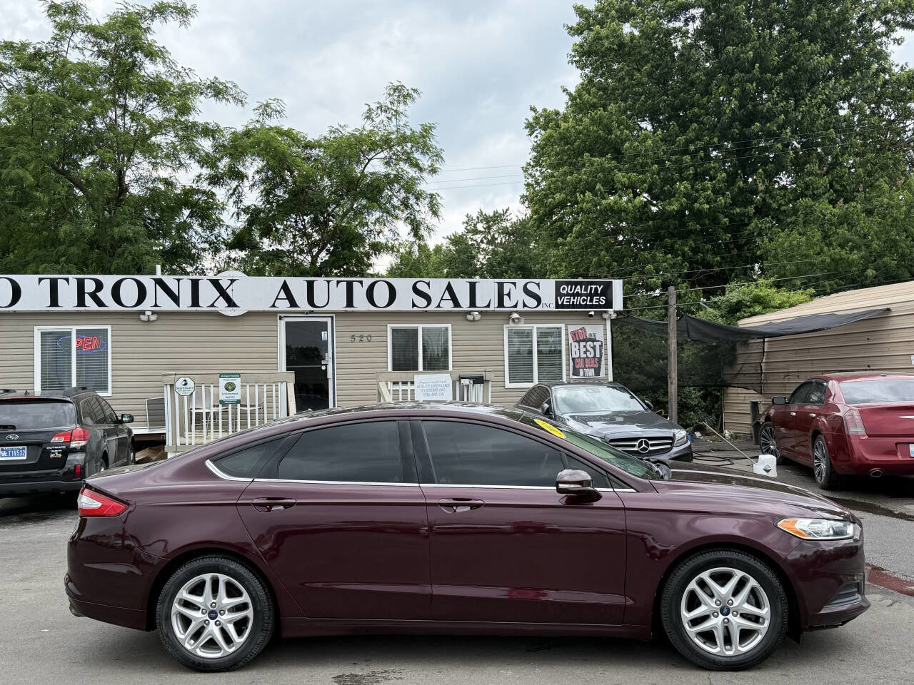 Used 2013 Ford Fusion SE FWD image 6