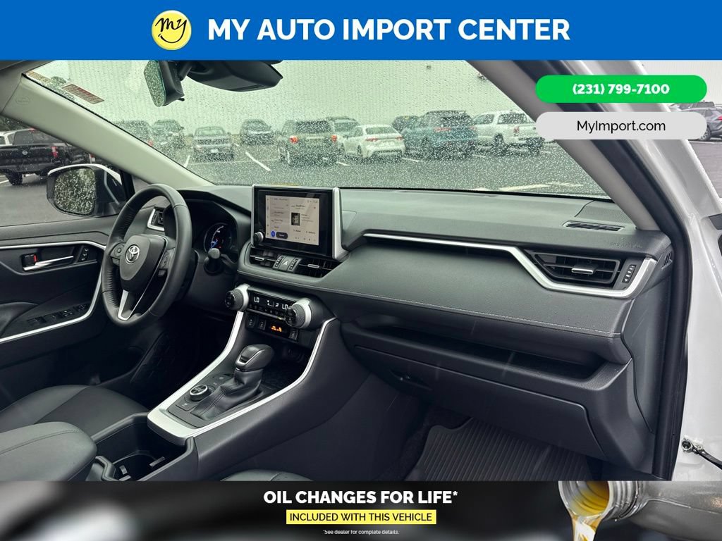 Used 2025 Toyota RAV4 XLE Premium w/ Weather Package AWD/4WD image 31