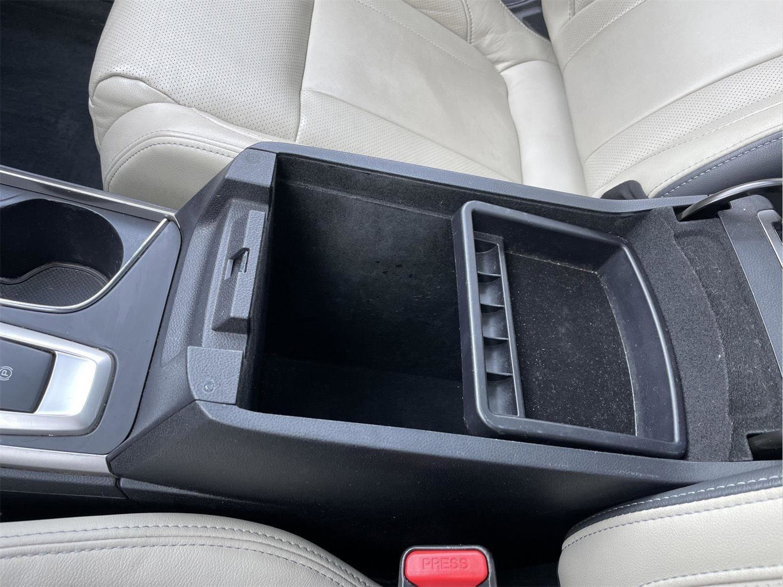 Used 2022 Subaru Ascent Limited w/ Technology Package image 34