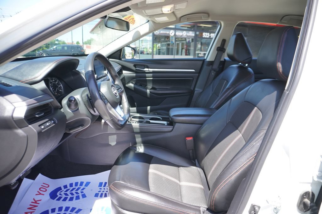 Used 2024 Nissan Altima 2.5 SR FWD image 23