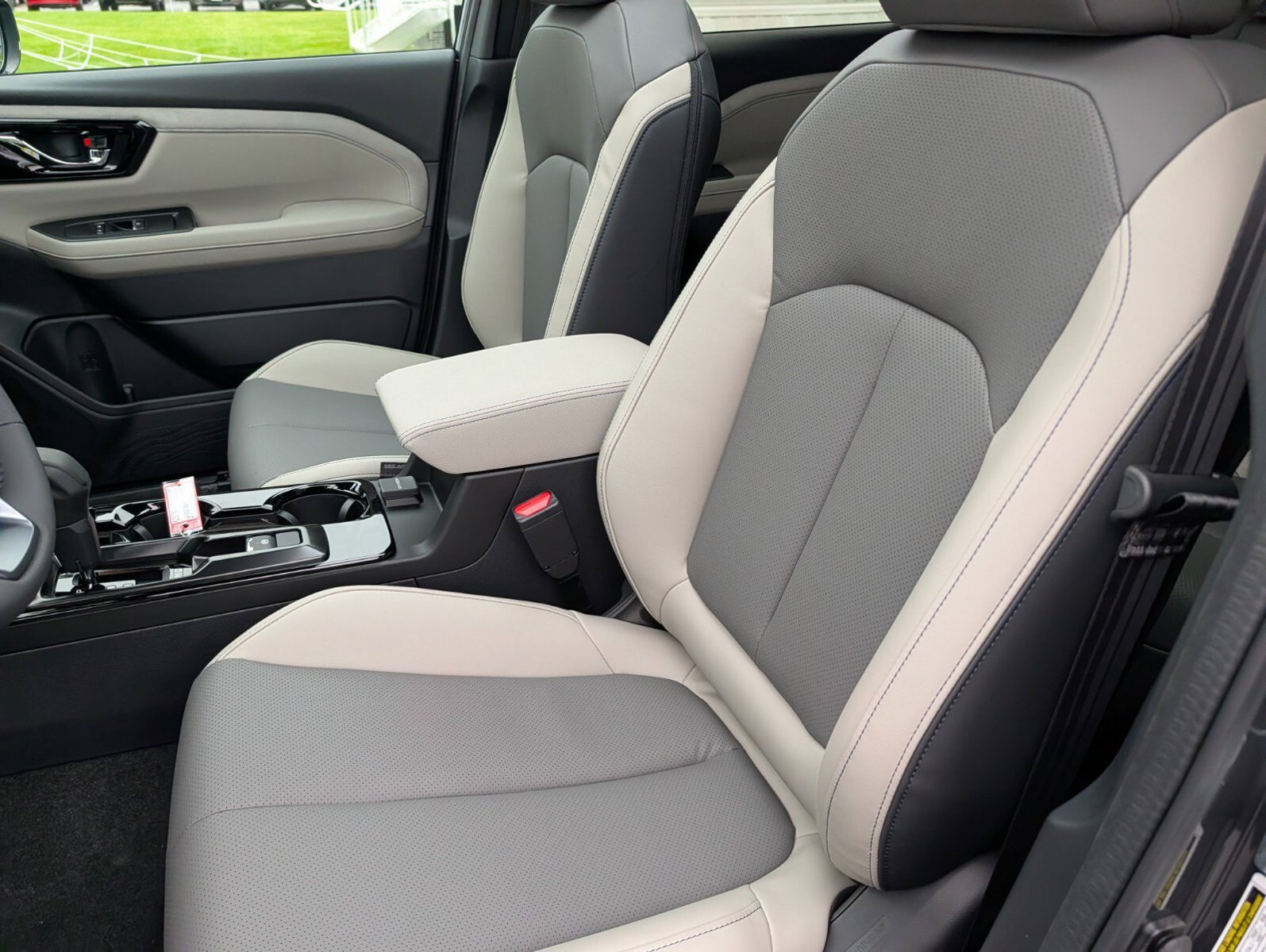 New 2026 Subaru Forester Premium AWD/4WD image 25