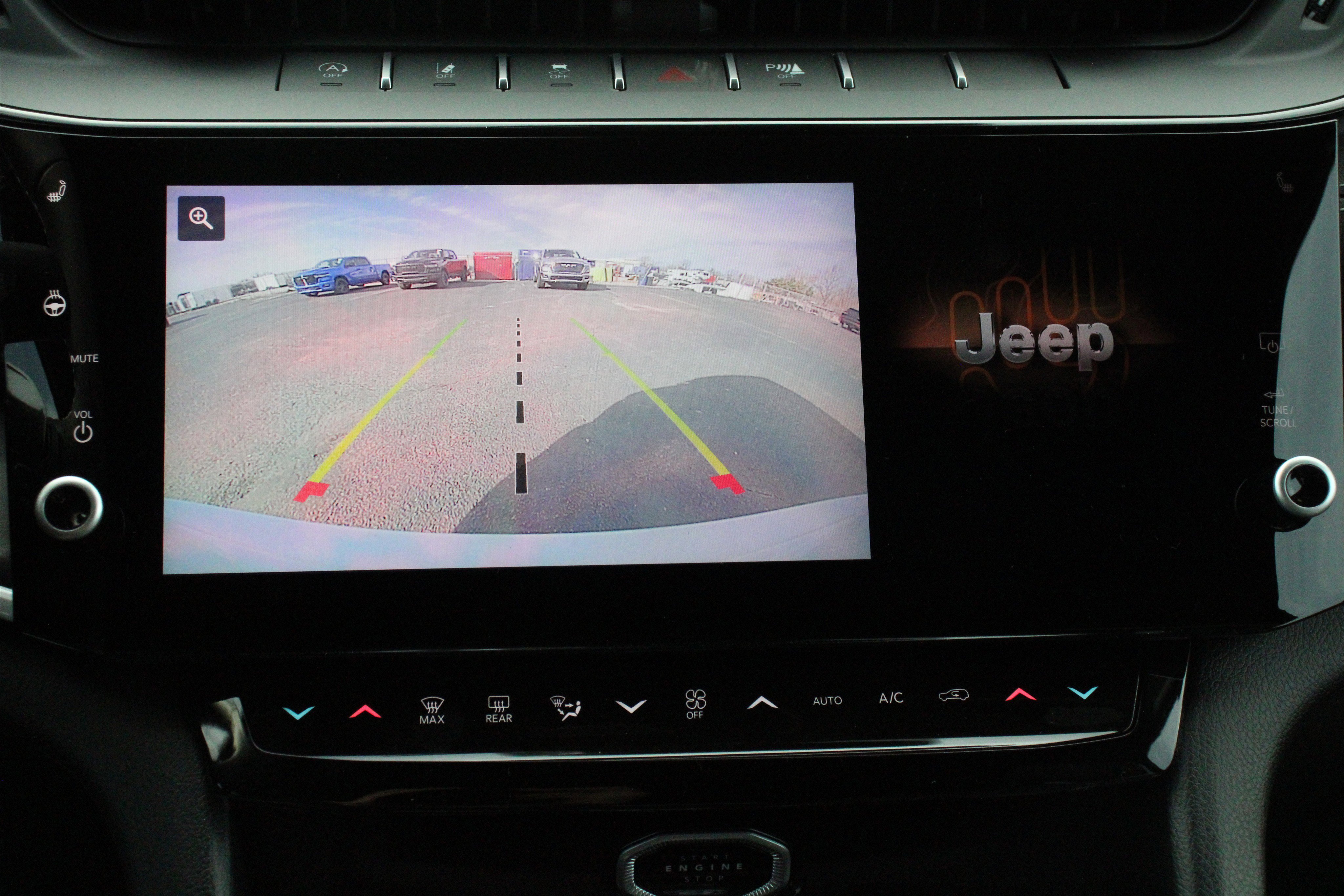 New 2026 Jeep Grand Cherokee Limited image 17