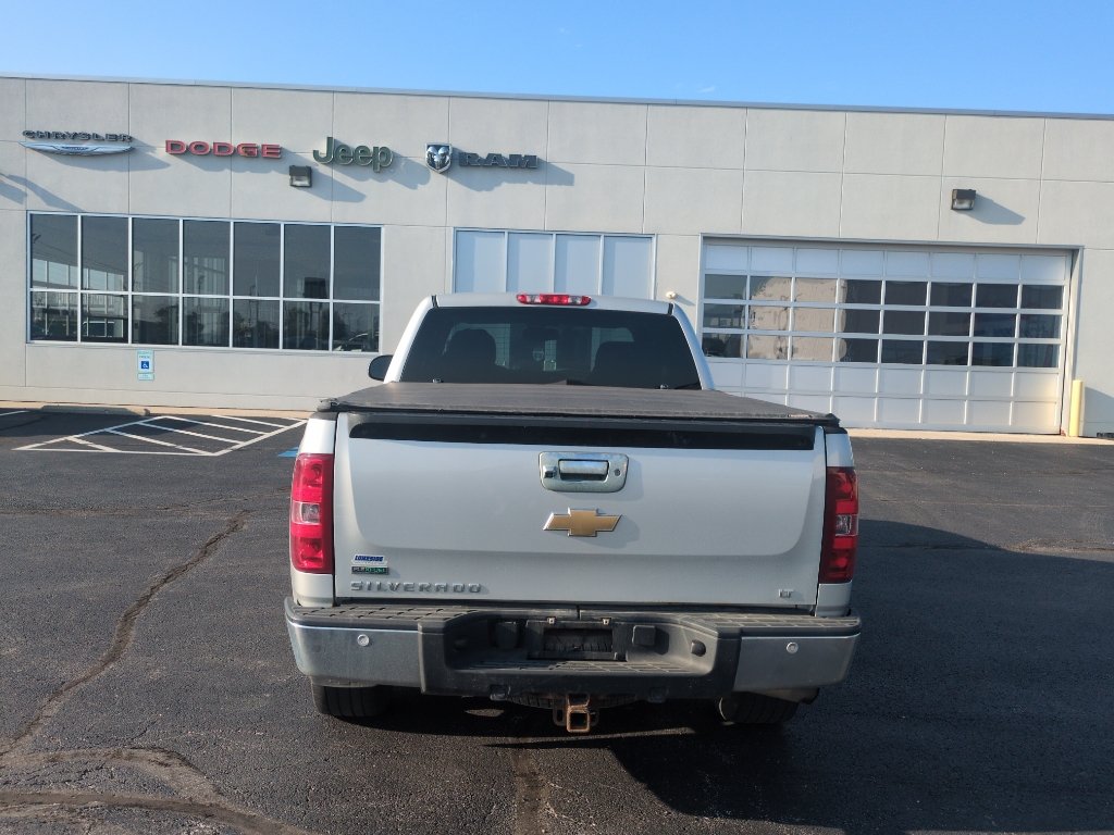 Used 2011 Chevrolet Silverado 1500 LT w/ All-Star Edition AWD/4WD image 6
