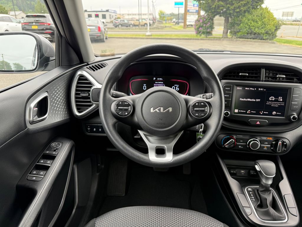 Certified 2025 Kia Soul LX FWD image 20