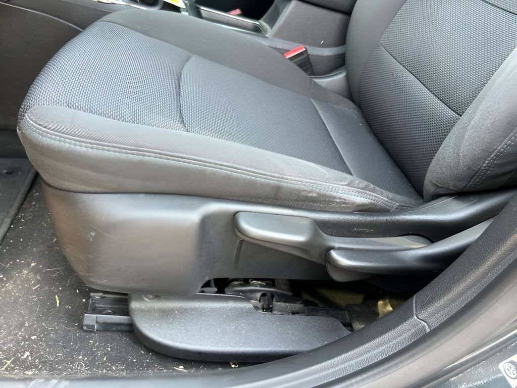 Used 2019 Chevrolet Cruze LT FWD image 20