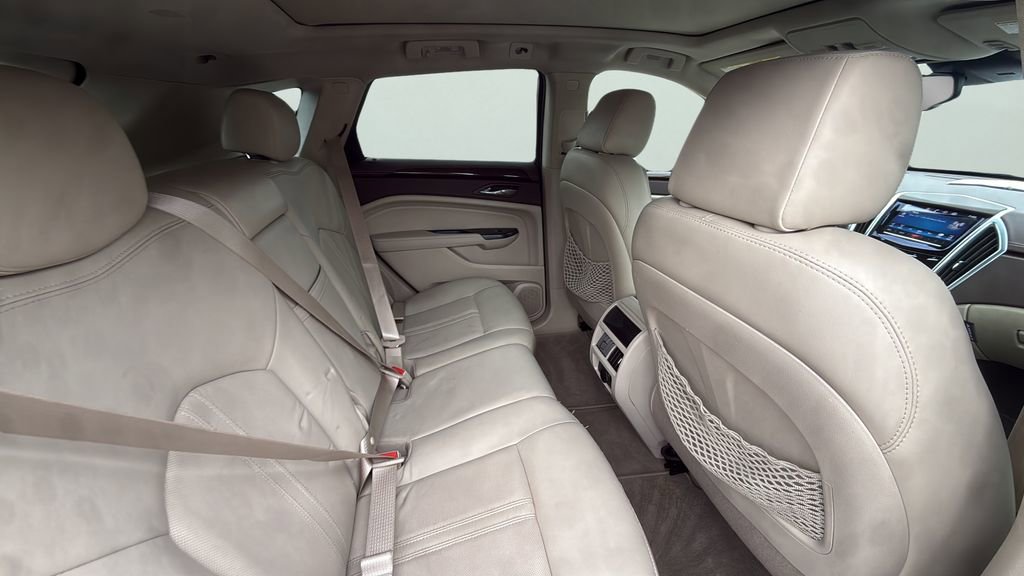 Used 2015 Cadillac SRX Luxury w/ Driver Awareness Package FWD image 15