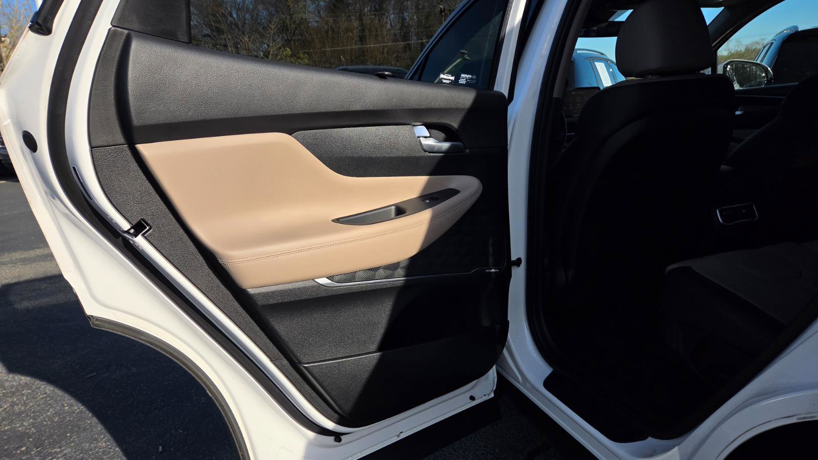 Used 2023 Hyundai Santa Fe SEL w/ Premium Package image 35