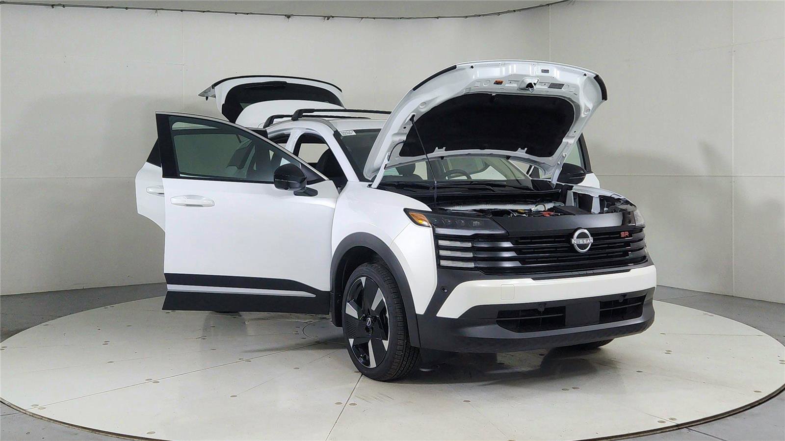 New 2026 Nissan Kicks SR w/ Cold Weather Package image 9