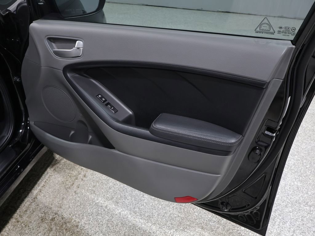 Used 2018 Kia Forte LX FWD image 22