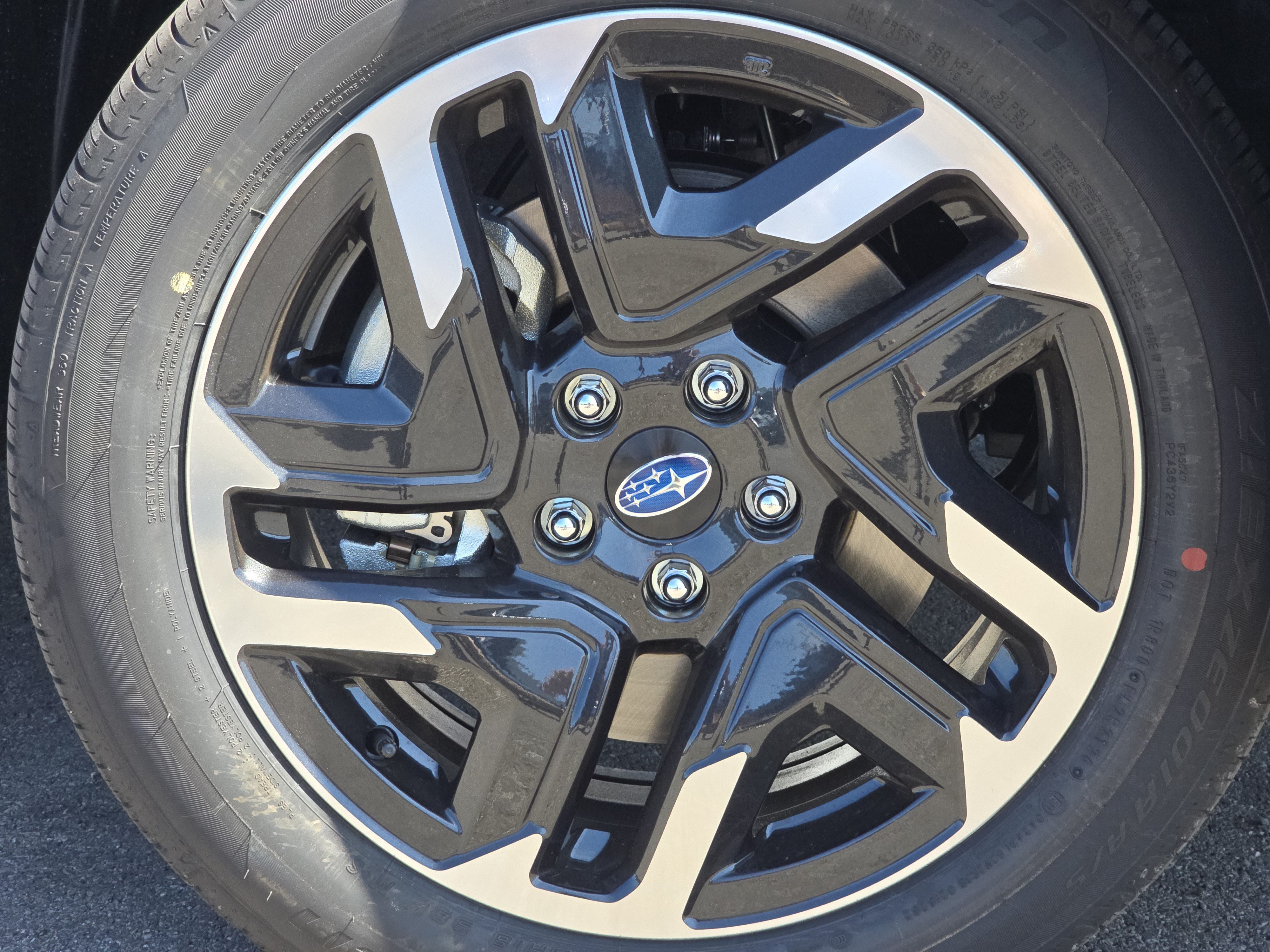 New 2026 Subaru Forester Premium AWD/4WD image 16
