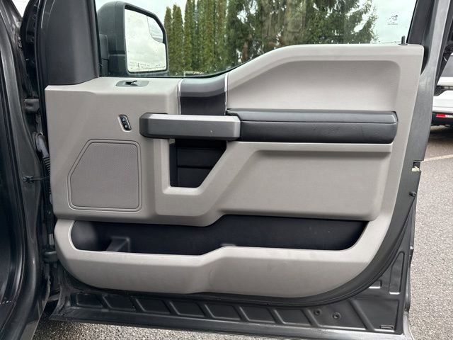 Used 2017 Ford F150 XLT image 14
