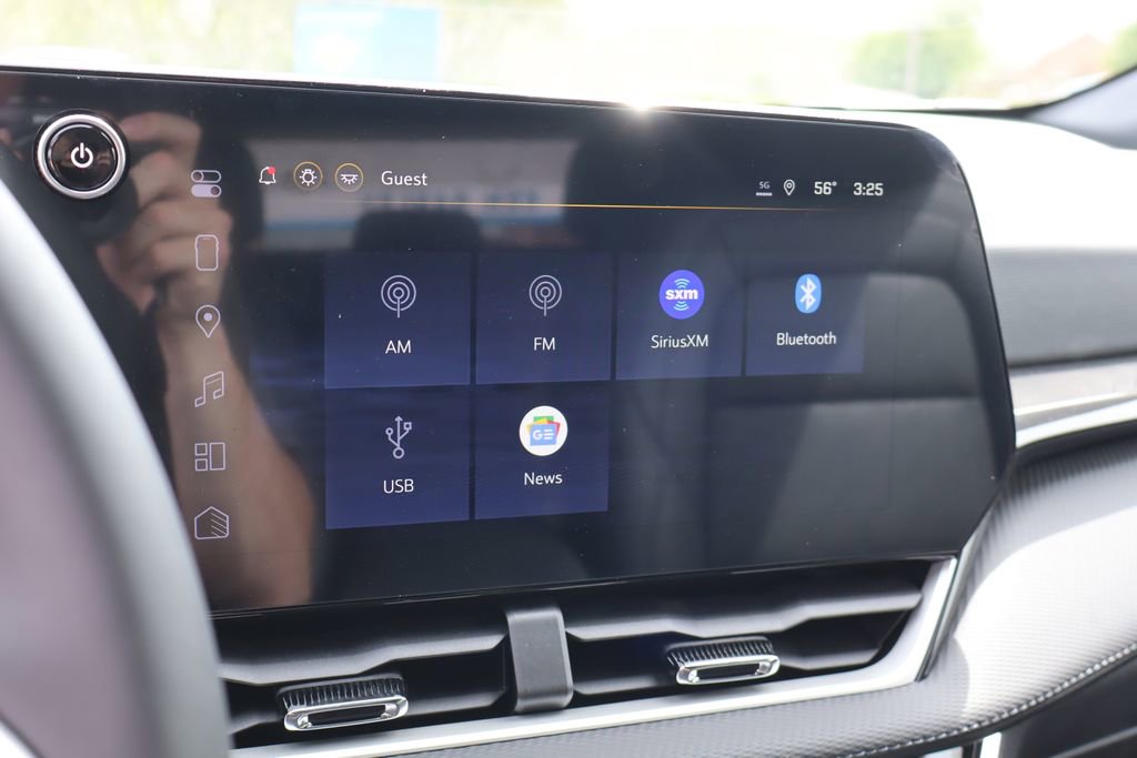 New 2026 Chevrolet Equinox LT w/ Convenience Package II AWD/4WD image 21