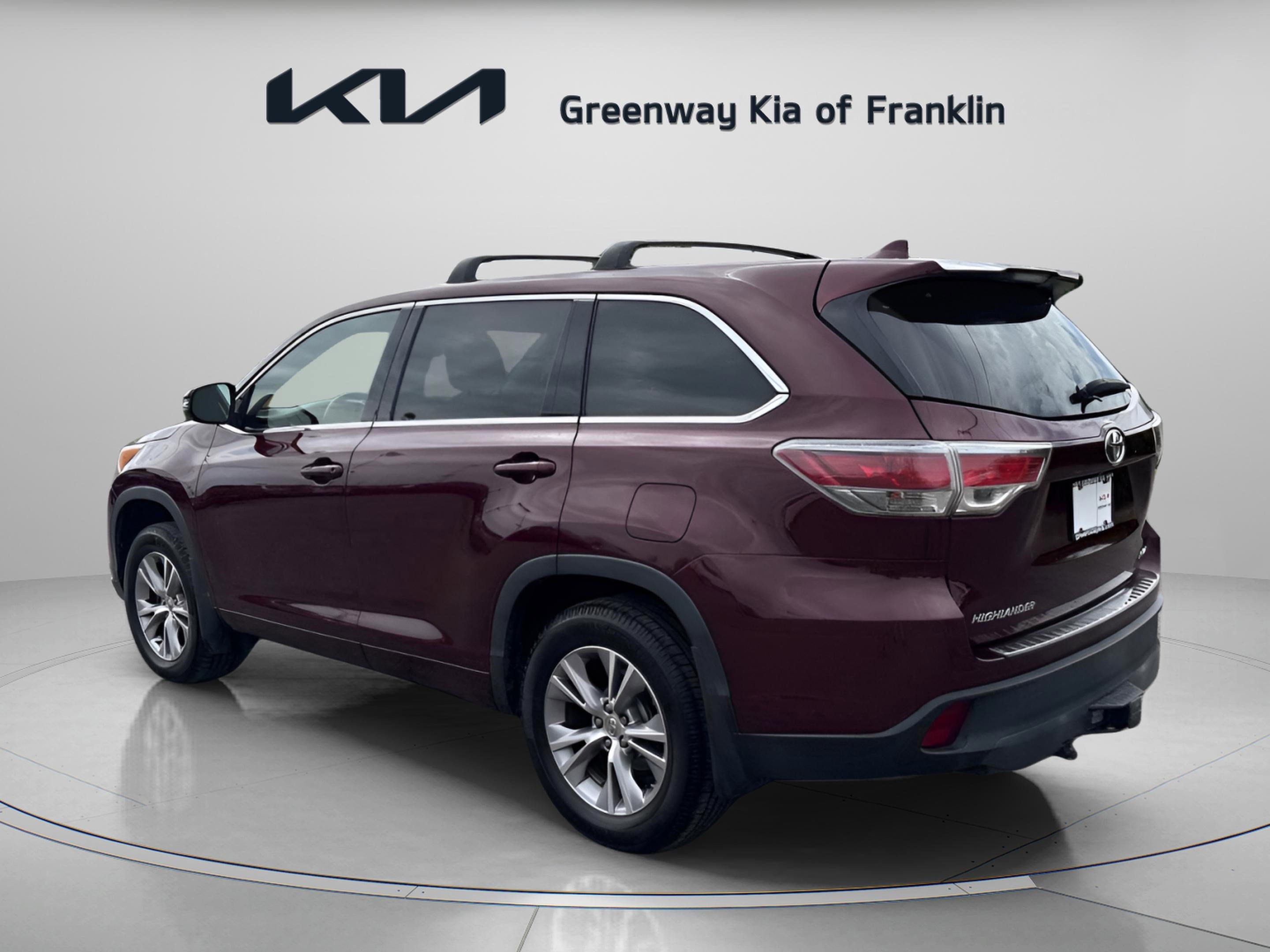 Used 2014 Toyota Highlander LE image 5