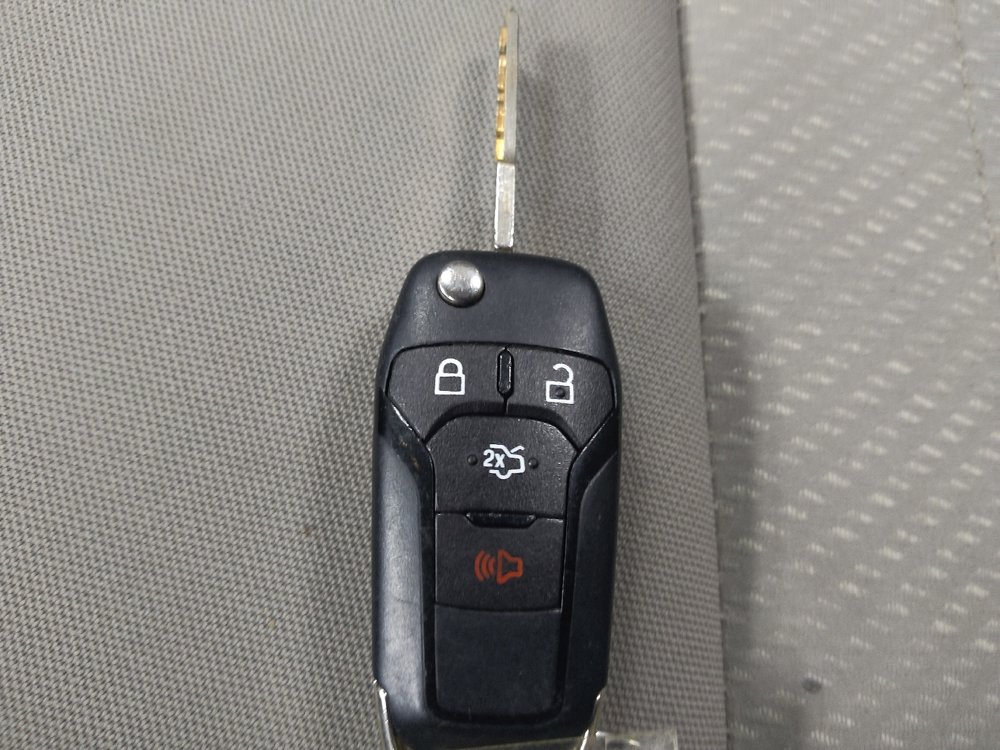 Used 2018 Ford EcoSport S FWD image 32