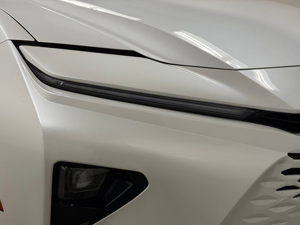 Used 2025 Toyota Crown Signia XLE image 16