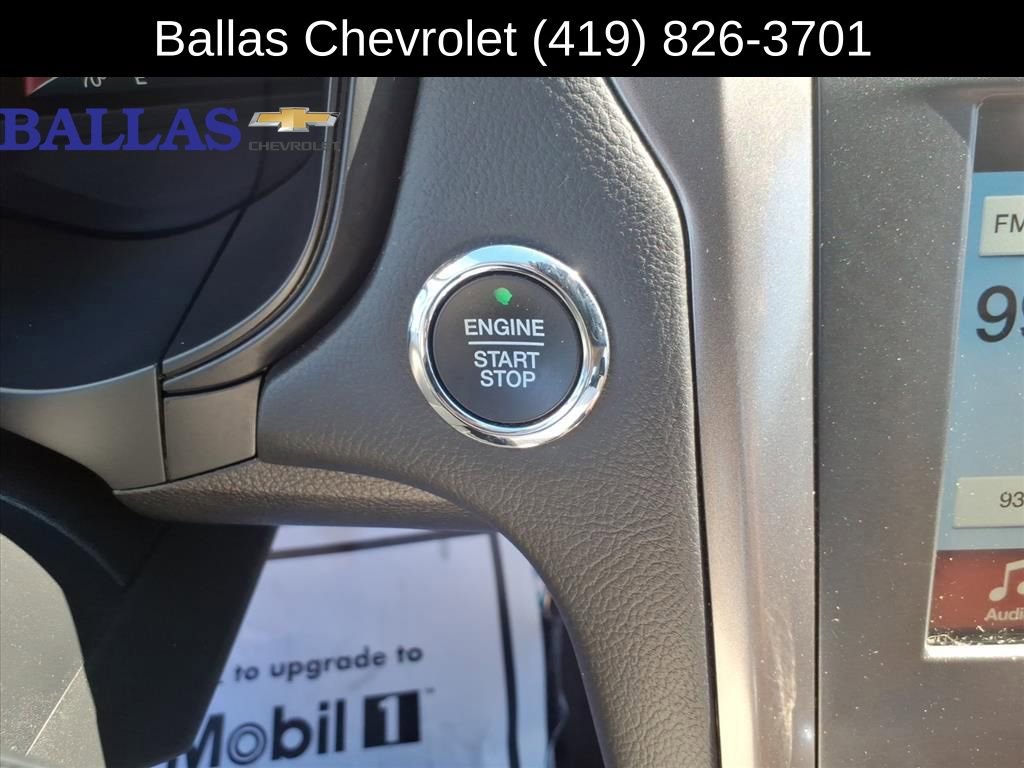 Used 2018 Ford Fusion SE w/ Fusion SE Technology Package image 11