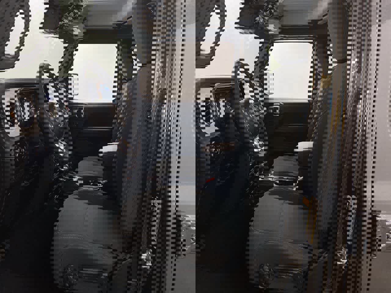 Used 2025 Jeep Wrangler Sahara image 13