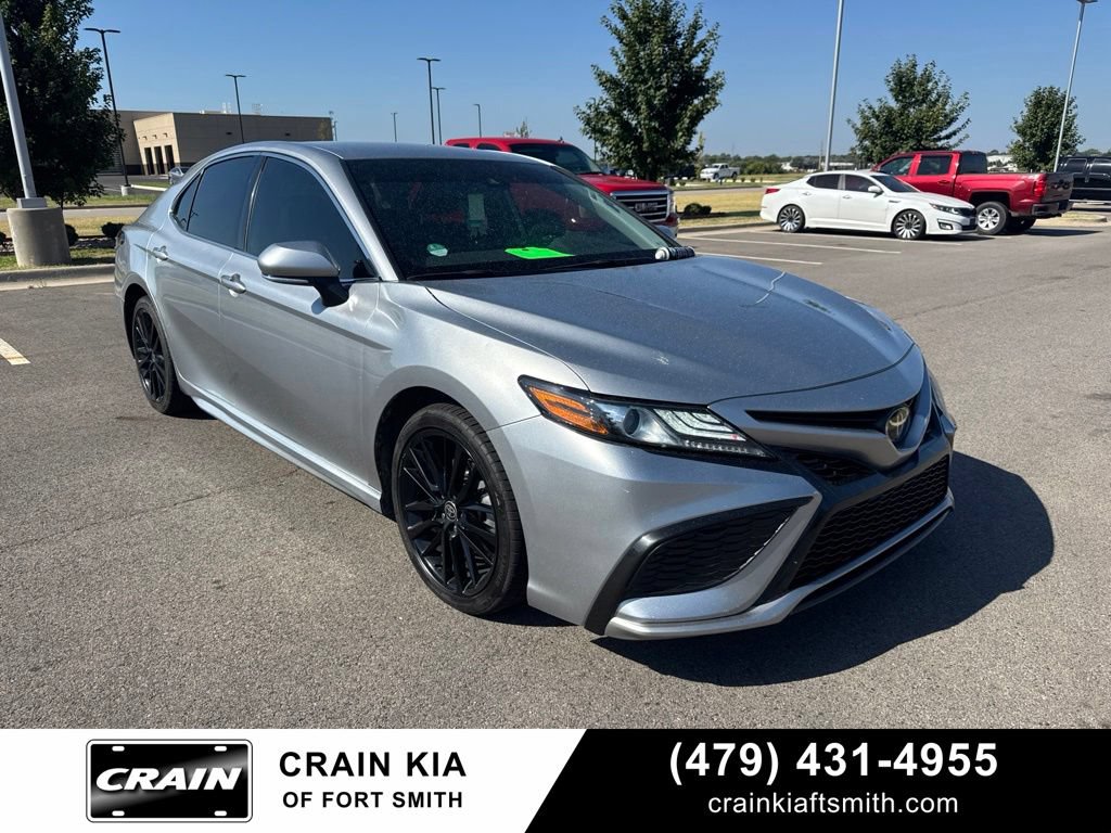 Used 2023 Toyota Camry XSE FWD image 1