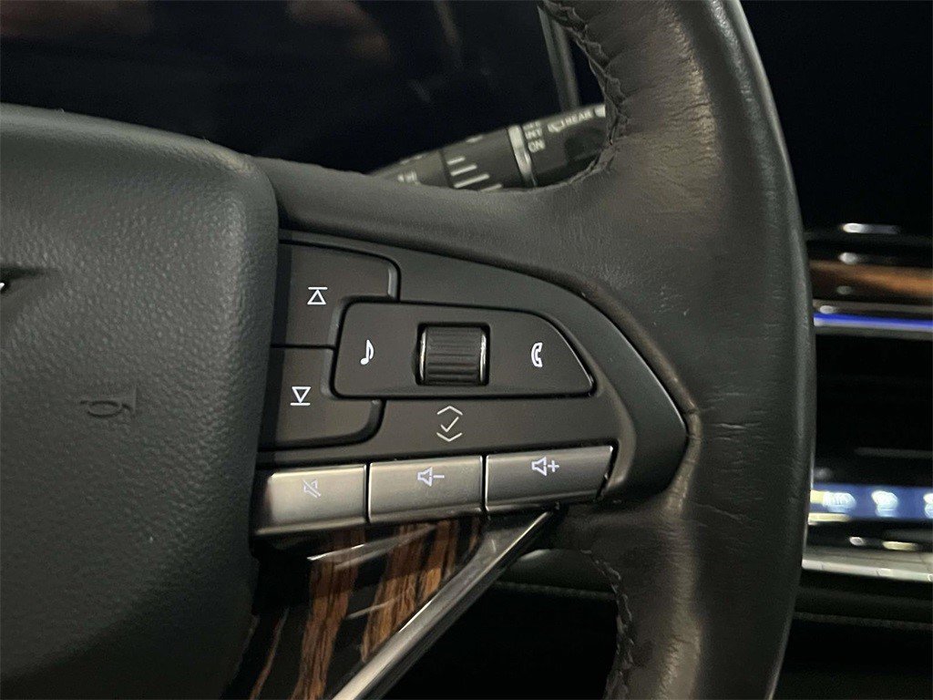 Certified 2024 Cadillac Escalade Premium Luxury image 28