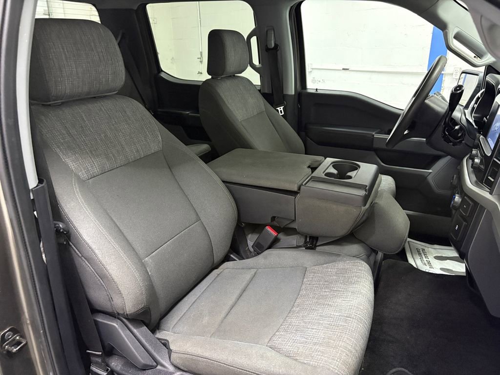 Used 2022 Ford F150 XLT w/ Trailer Tow Package image 17