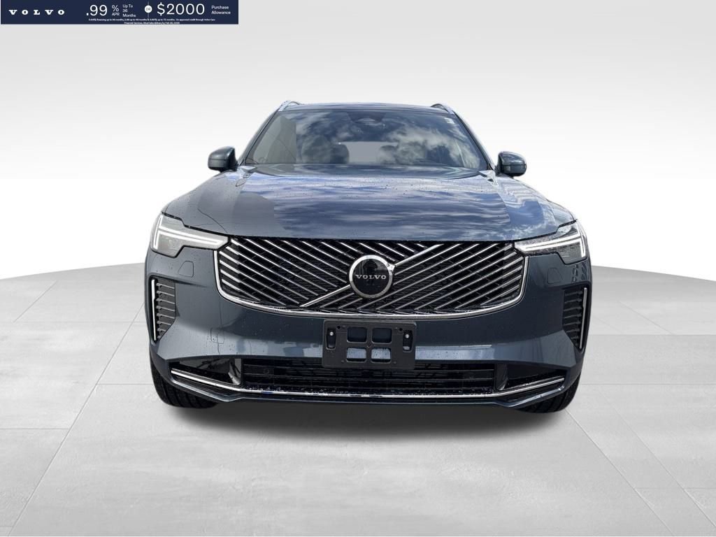 New 2026 Volvo XC90 B6 Core w/ Protection Package image 8