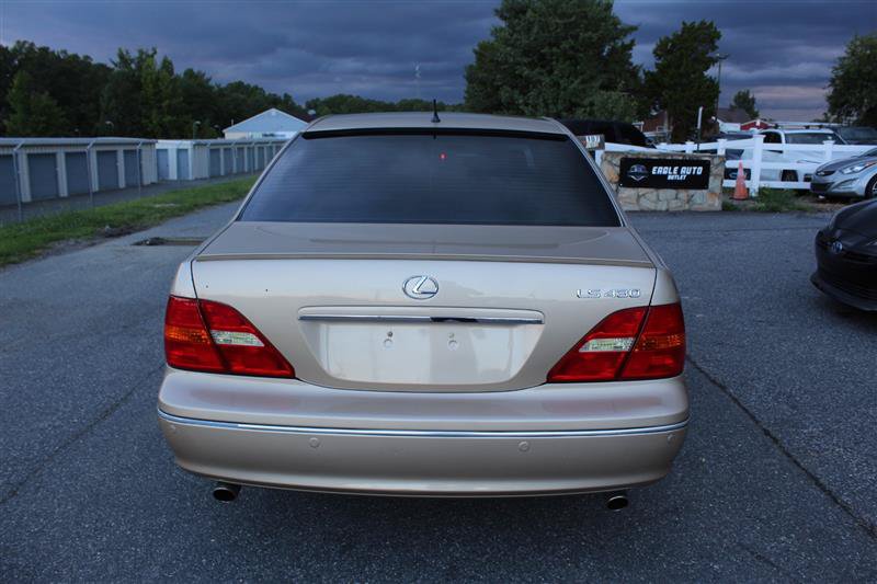 Used 2002 Lexus LS 430 RWD image 6