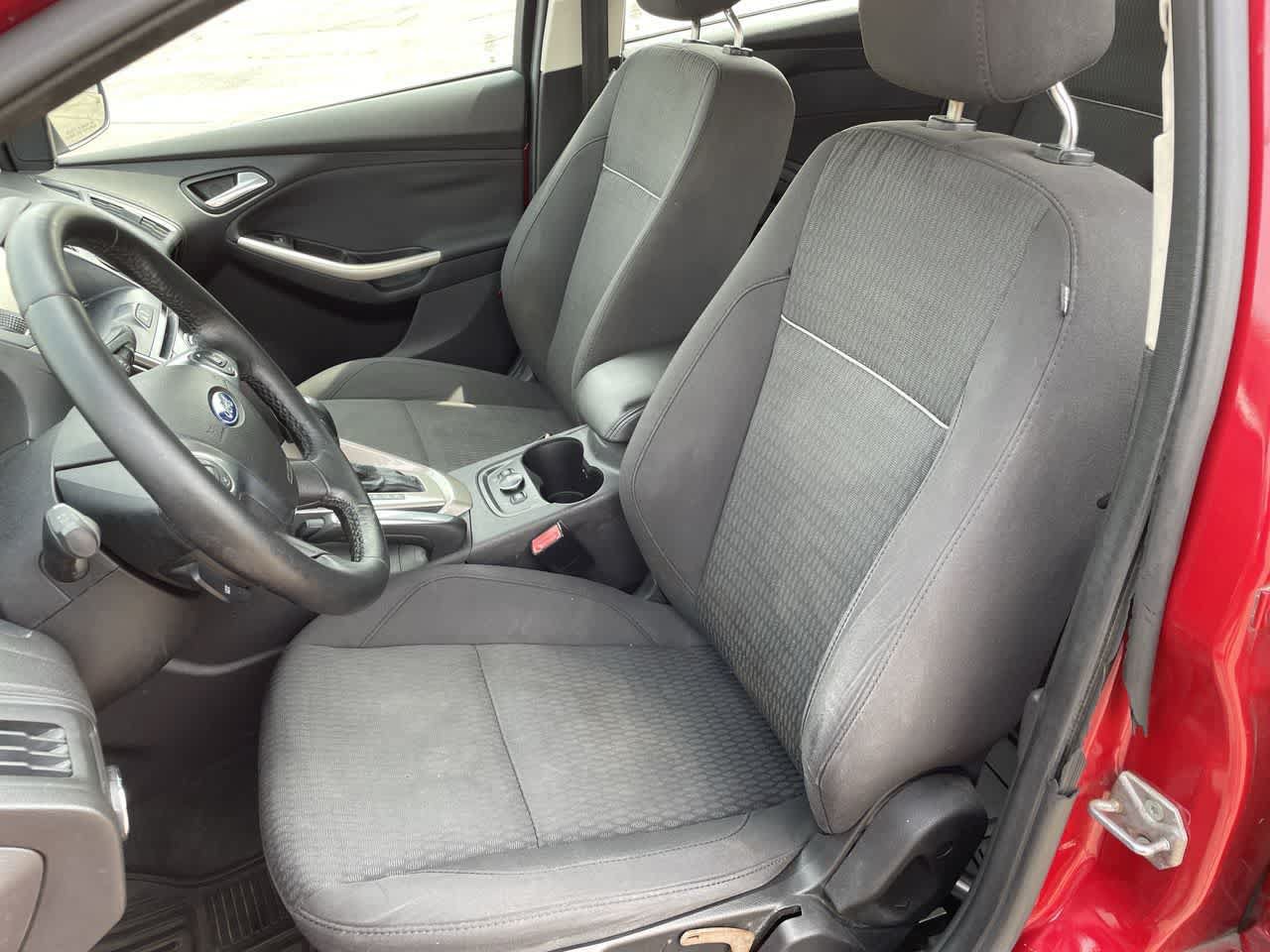 Used 2012 Ford Focus SEL FWD image 12