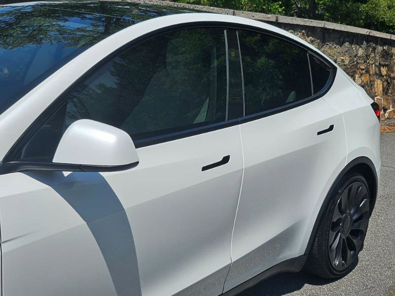 Used 2023 Tesla Model Y Performance AWD/4WD image 22