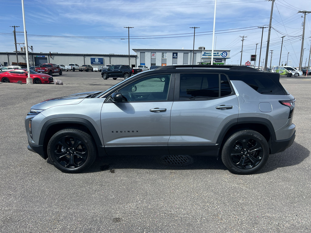 Used 2025 Chevrolet Equinox LT w/ Convenience Package II image 4