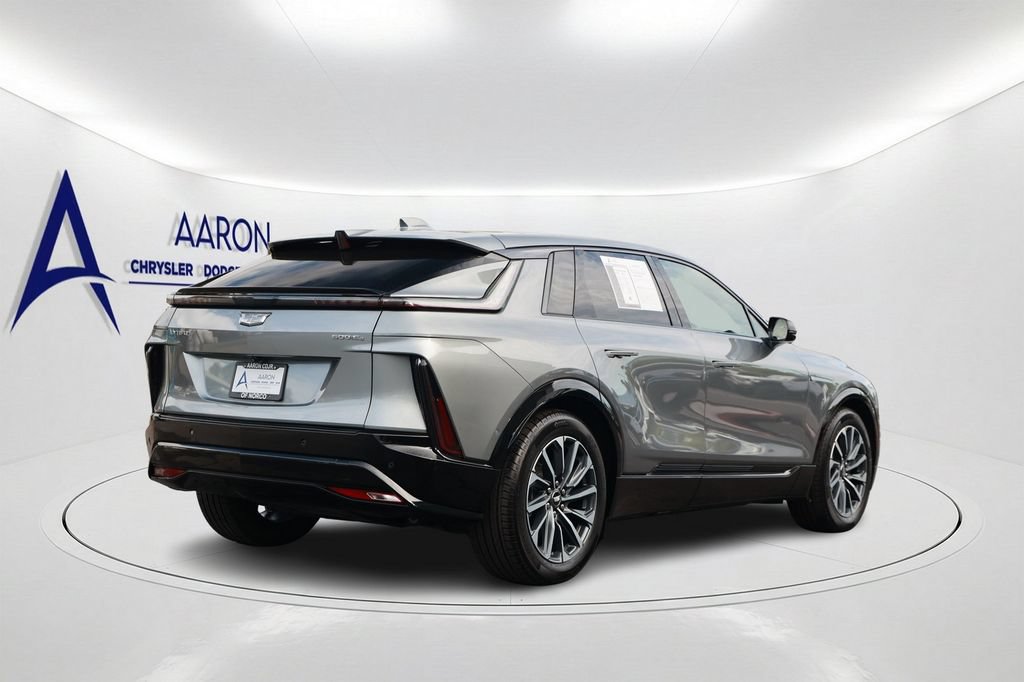 Used 2024 Cadillac Lyriq Sport AWD/4WD image 4