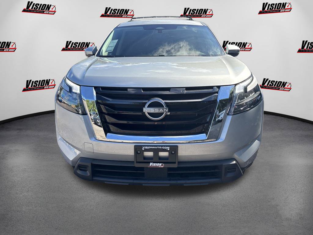 Certified 2025 Nissan Pathfinder SV AWD/4WD image 2