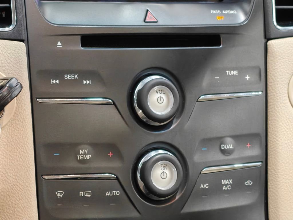 Used 2013 Ford Taurus SEL image 7