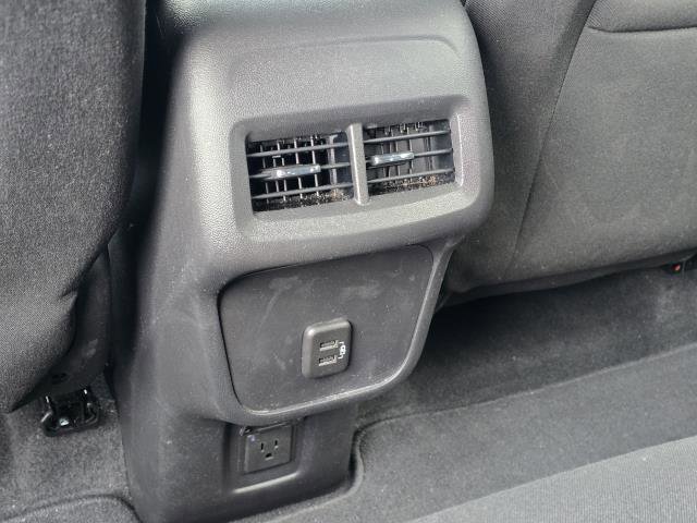 Used 2023 Chevrolet Equinox LT FWD image 29