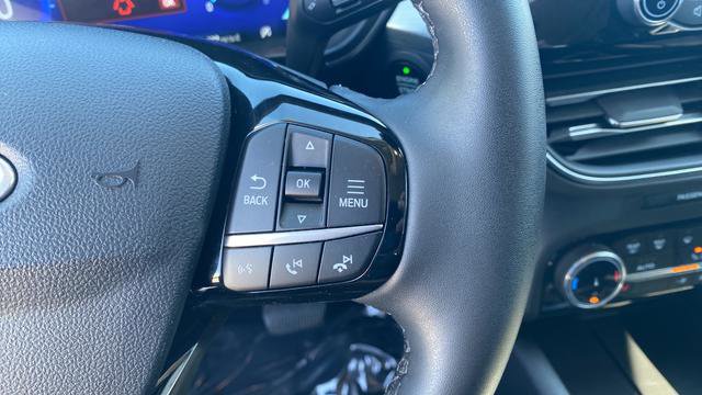 Used 2022 Ford Escape Titanium w/ Class II Trailer Tow Package AWD/4WD image 35