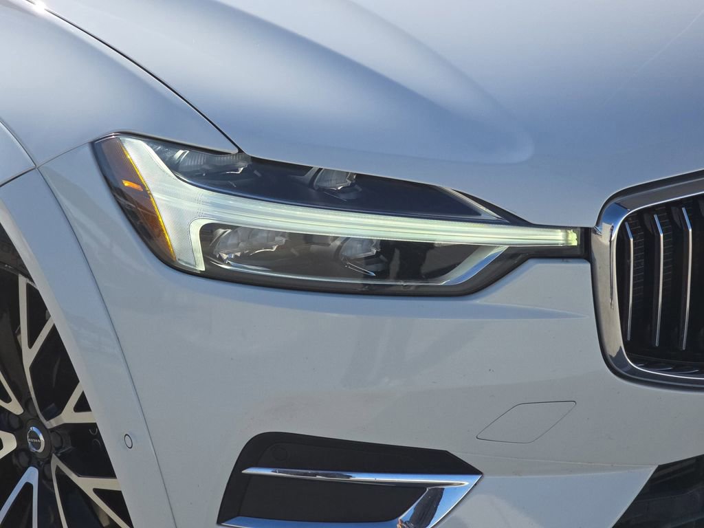 Used 2018 Volvo XC60 T6 Inscription w/ Luxury Seat Package image 35