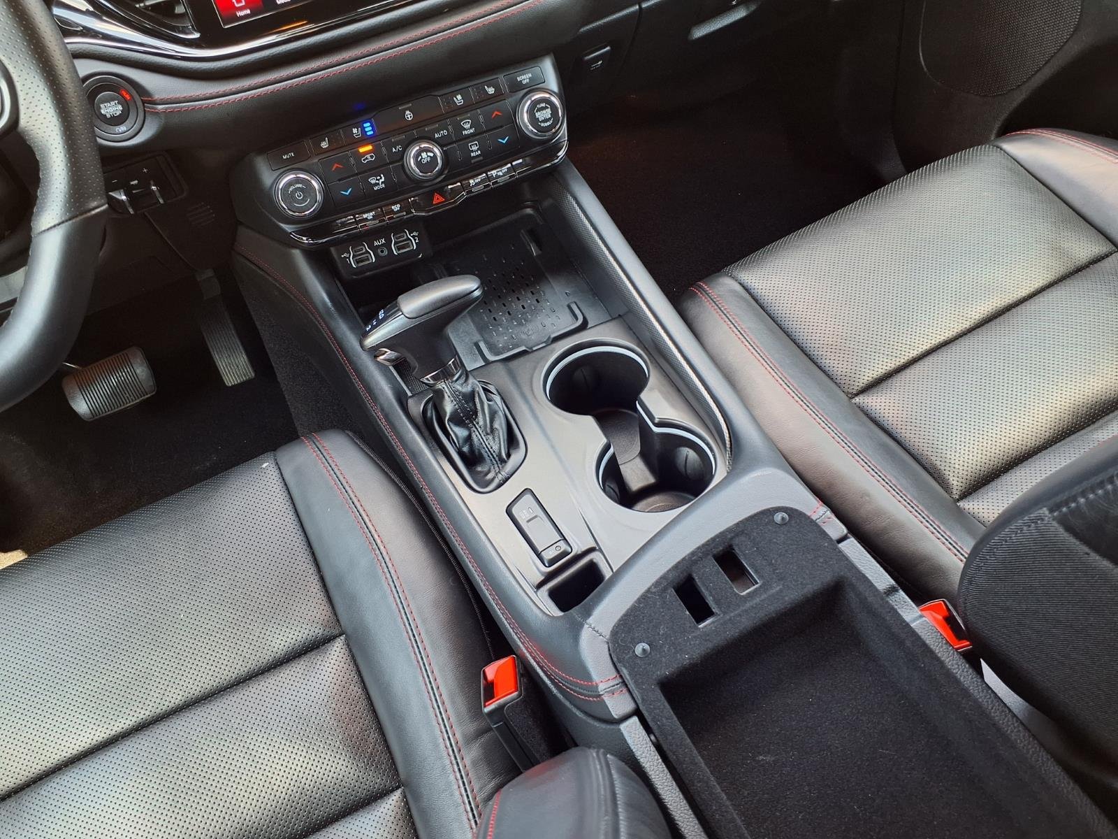 Certified 2025 Dodge Durango R/T AWD/4WD image 13