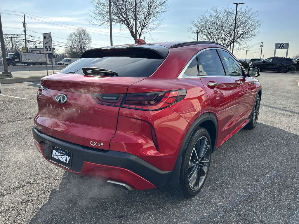 Certified 2023 INFINITI QX55 Essential image 8