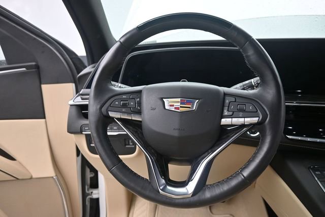 Used 2023 Cadillac Escalade Premium Luxury AWD/4WD image 28