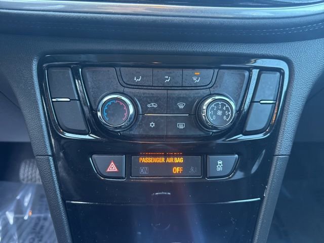 Used 2022 Buick Encore Preferred w/ Safety Package image 20