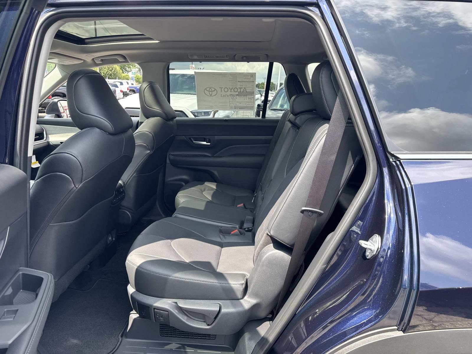 New 2026 Toyota Grand Highlander AWD Hybrid image 9