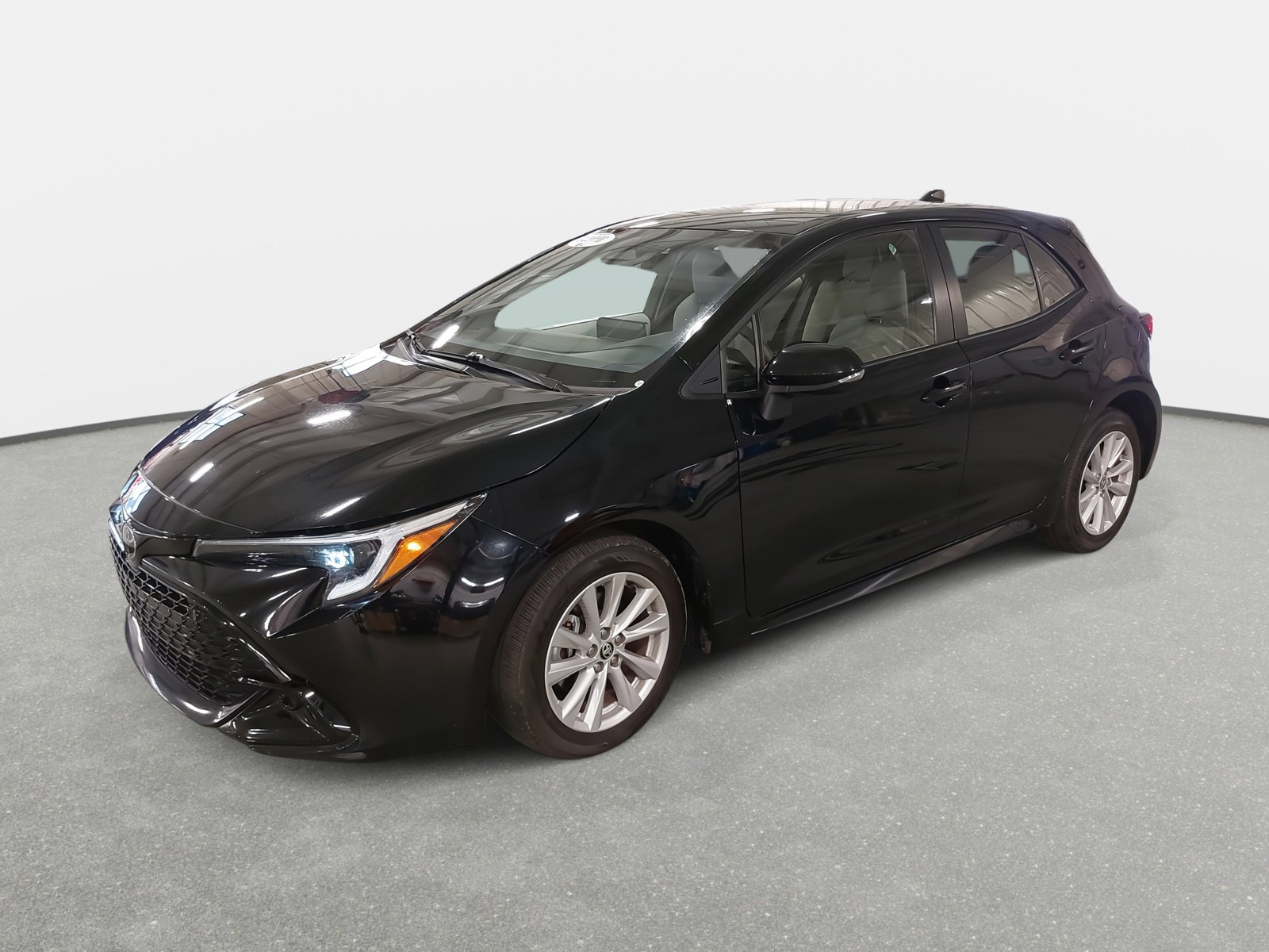 Used 2024 Toyota Corolla SE