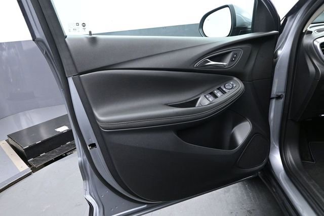 Certified 2024 Buick Encore GX Preferred w/ Comfort Package FWD image 12