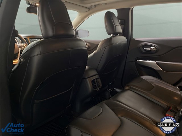 Used 2017 Jeep Cherokee Overland w/ Technology Group image 64