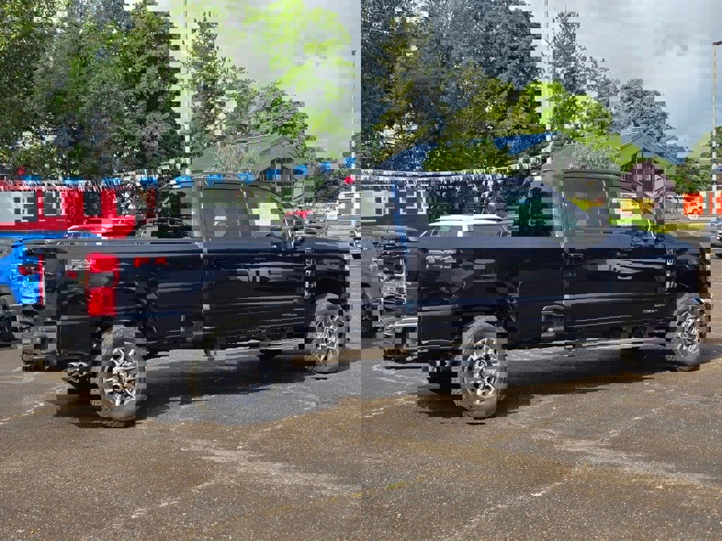 New 2025 Ford F350 Lariat w/ FX4 Off-Road Package image 31