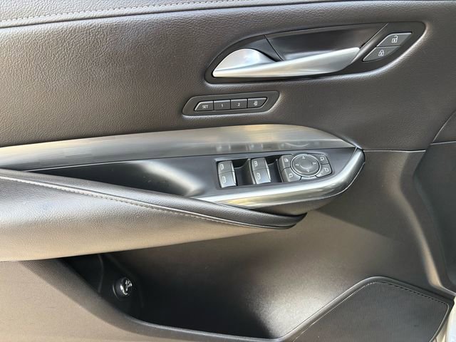 Used 2025 Cadillac XT4 Premium Luxury image 25